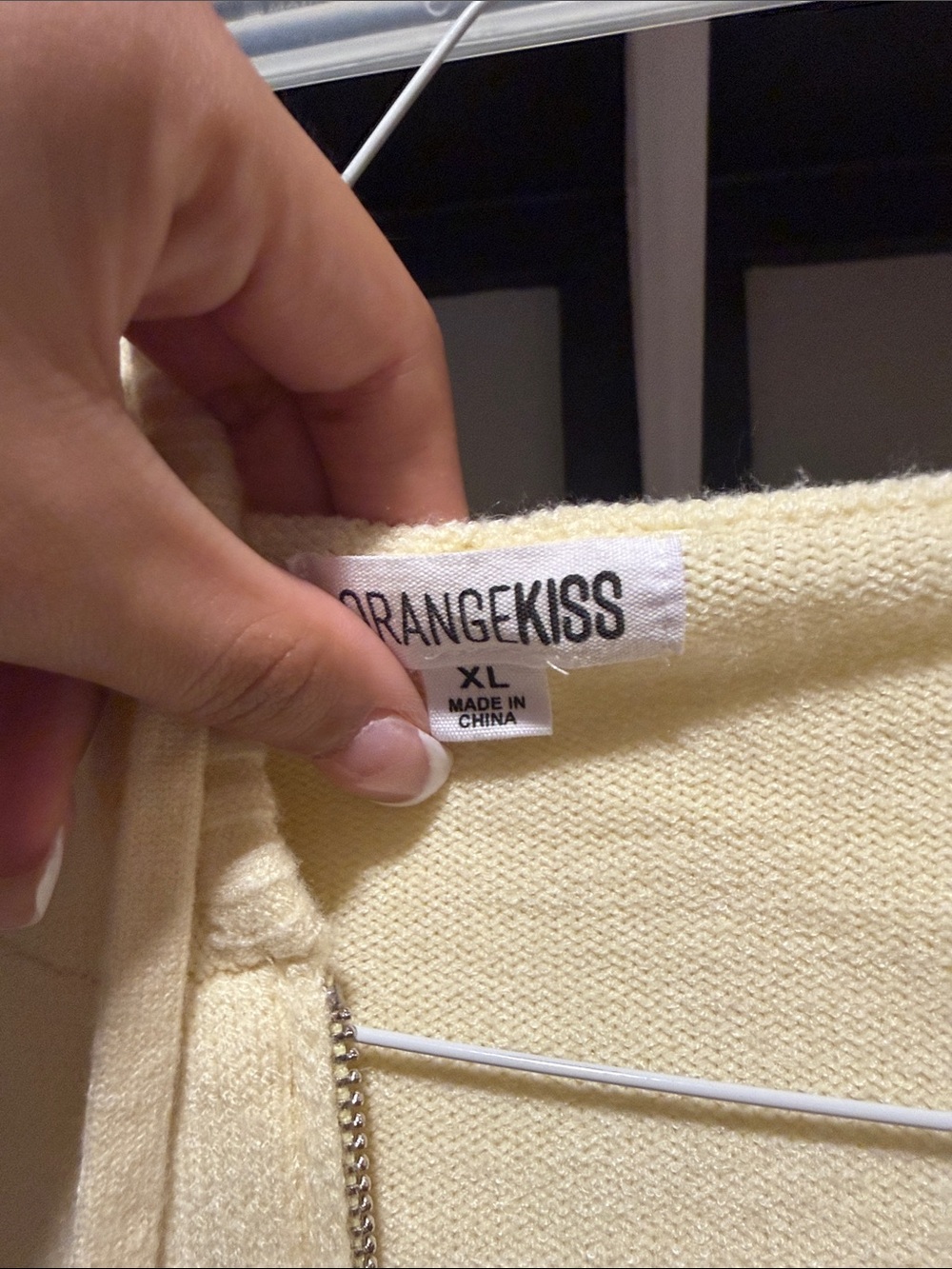 Cropped yellow hoodie - Picture 2 of 4